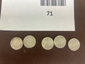 lot 71 image: LOT OF 5 SILVER ROOSEVELT DIMES FROM THE 1960S    90% SILVER