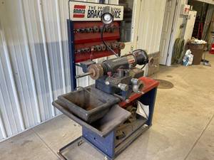 lot 3 image: Ammco Brake Lathe