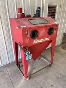 lot 5 image: Snap On Sand Blaster- No Reserve