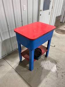 lot 7 image: Small Parts Washer- No Reserve