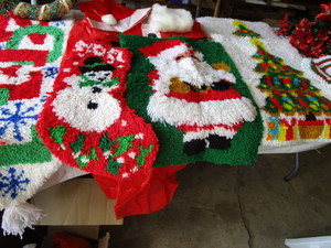lot 41 image: Crocheted Handiwork