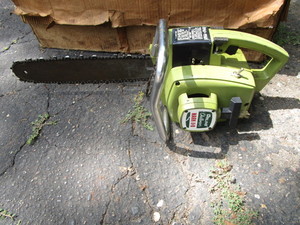 lot 32 image: Oregon Chainsaw