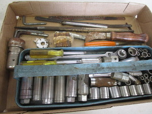 lot 54 image: Tools with Sockets