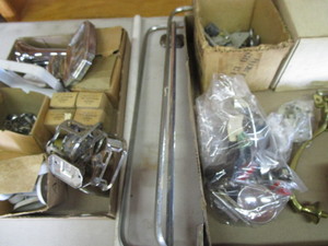 lot 64 image: Bath Fixtures