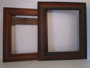 lot 112 image: Vintage Frames