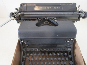 lot 149 image: Manual Typewriter
