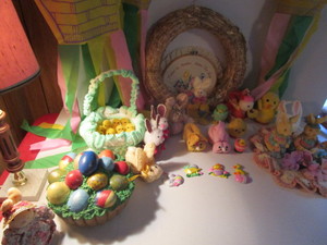 lot 186 image: Easter, Windsocks, Figures