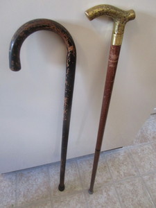 lot 200 image: Canes