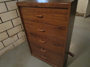 lot 228 image: Dresser