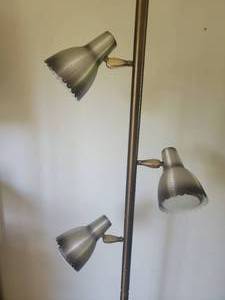 lot 6 image: Brushed Finnish MCM Post Lamp