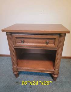 lot 29B image: Contemporary Nightstand