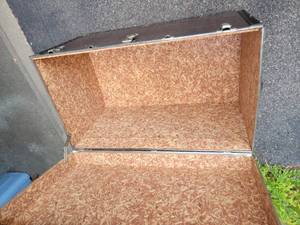 lot 113 image: Huge Hard Case Trunk