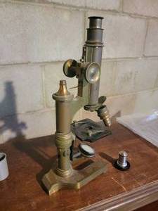lot 23 image: Vintage 1930s era Brass Microscope