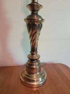 lot 85 image: Spiral Twist Brass Candlestick Lamp