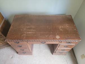 lot 30 image: Vintage Scalloped Executive Desk