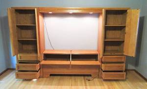 lot 35 image: Contemporary Thomasville Storage Headboard