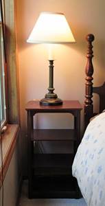 lot 39 image: Thomasville Bed and Nightstands group