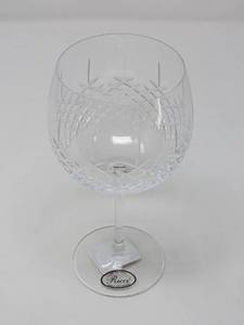lot 68 image: Glassware