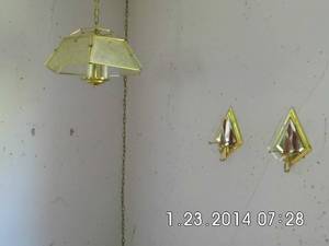 lot 204 image: Vintage hanging lamp and 2 wall decor pieces