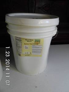 lot 211 image: Rainy Day Foods Hard white wheat