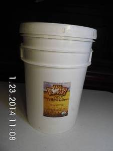 lot 213 image: The Grain Place Yellow Corn