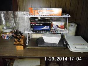 lot 266 image: Random Kitchen Lot