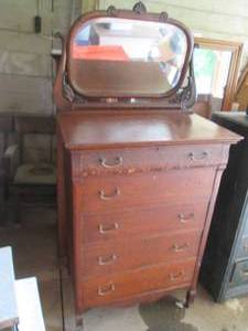 lot 102 image: Antique 5-drawer Highboy Dresser