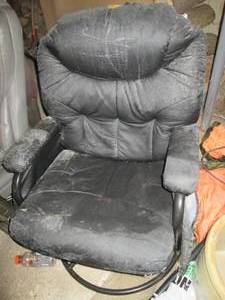 lot 121 image: Black Microfiber rockingSwivel chair