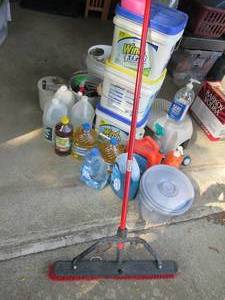lot 157 image: Massive lot of laundry detergents plus
