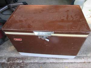 lot 160 image: Vintage trunk-style Coleman cooler