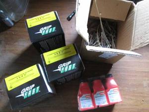 lot 38 image: 3-5lb boxes of #83 construction screws, plus