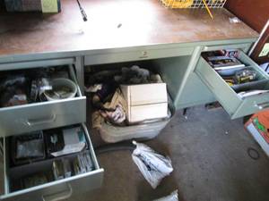 lot 42 image: Heavy duty Metal 6-drawer desk