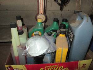 lot 50 image: large assortment of 2-cycle oils