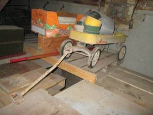 lot 374 image: Vintage wagon filled with containers