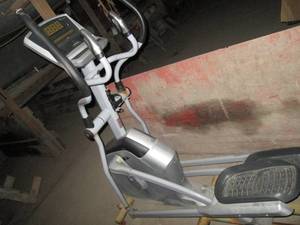 lot 384 image: Vision treadmill