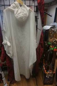lot 14 image: Snow Camouflage White Cover Alls With Hoodie Mens One Size
