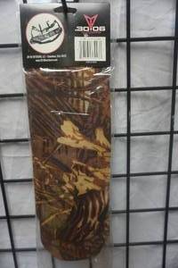 lot 148 image: .30.06 Outdoors Model BW-1 Camo Compound Bow Wrapper