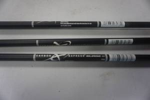 lot 33 image: 3 - Easton Carbo Express 20 Cross Bow Bolts