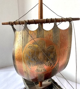 lot 152 image: Vintage Metal Viking Ship Replica