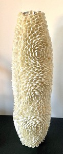 lot 254 image: Tall Seashell Encrusted Vase and Mirrored Fish Decor