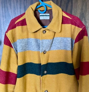 lot 272 image: Vintage United Colors of Benetton Button Up Coat  Jacket