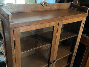 lot 8 image: Arts and Crafts Style Vintage Two Door Glass Front Cabinet