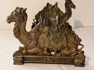 lot 20 image: Vintage Egyptian Revival C.J.O. Judd Camel Art Deco Bookends