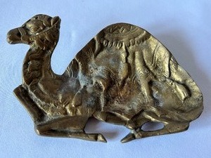 lot 54 image: Vintage Metal Camel Figurine Ashtray  Trinket Dish