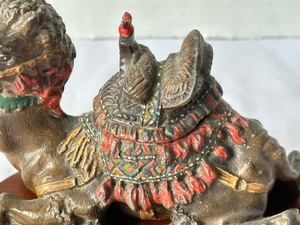 lot 183 image: Vintage Metal Camel Ink Well
