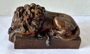 lot 191 image: Vintage Metal Lion Figurine