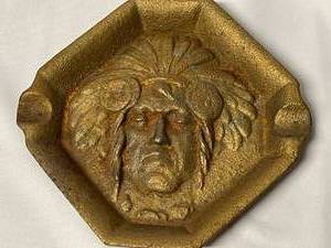 lot 346 image: Vintage Metal Indian Head Ashtray