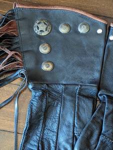 lot 206 image: Texas Ranger Leather Riding Gloves