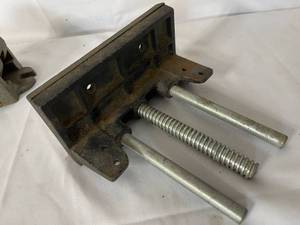 lot 368 image: Two Metal Bench Vices