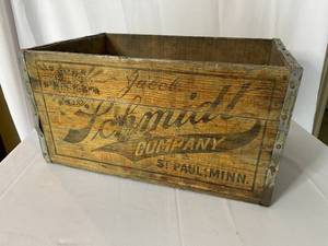 lot 389 image: Vintage Schmidt Company St Paul Wooden Crate